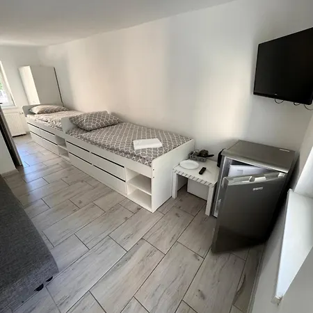 Surowe Wnetrze Apartment Miedzyzdroje Exterior photo