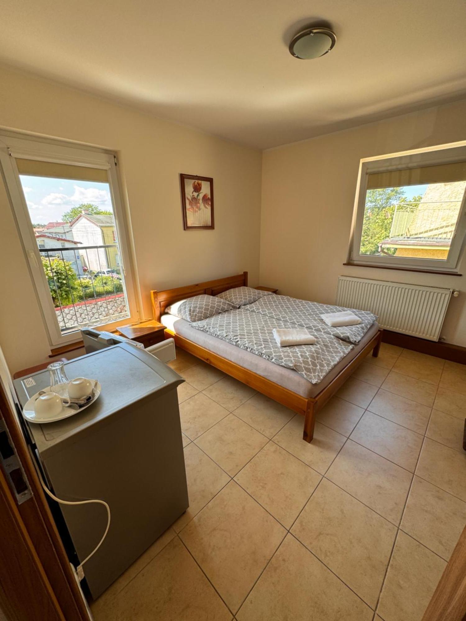 Surowe Wnetrze Homestay Miedzyzdroje