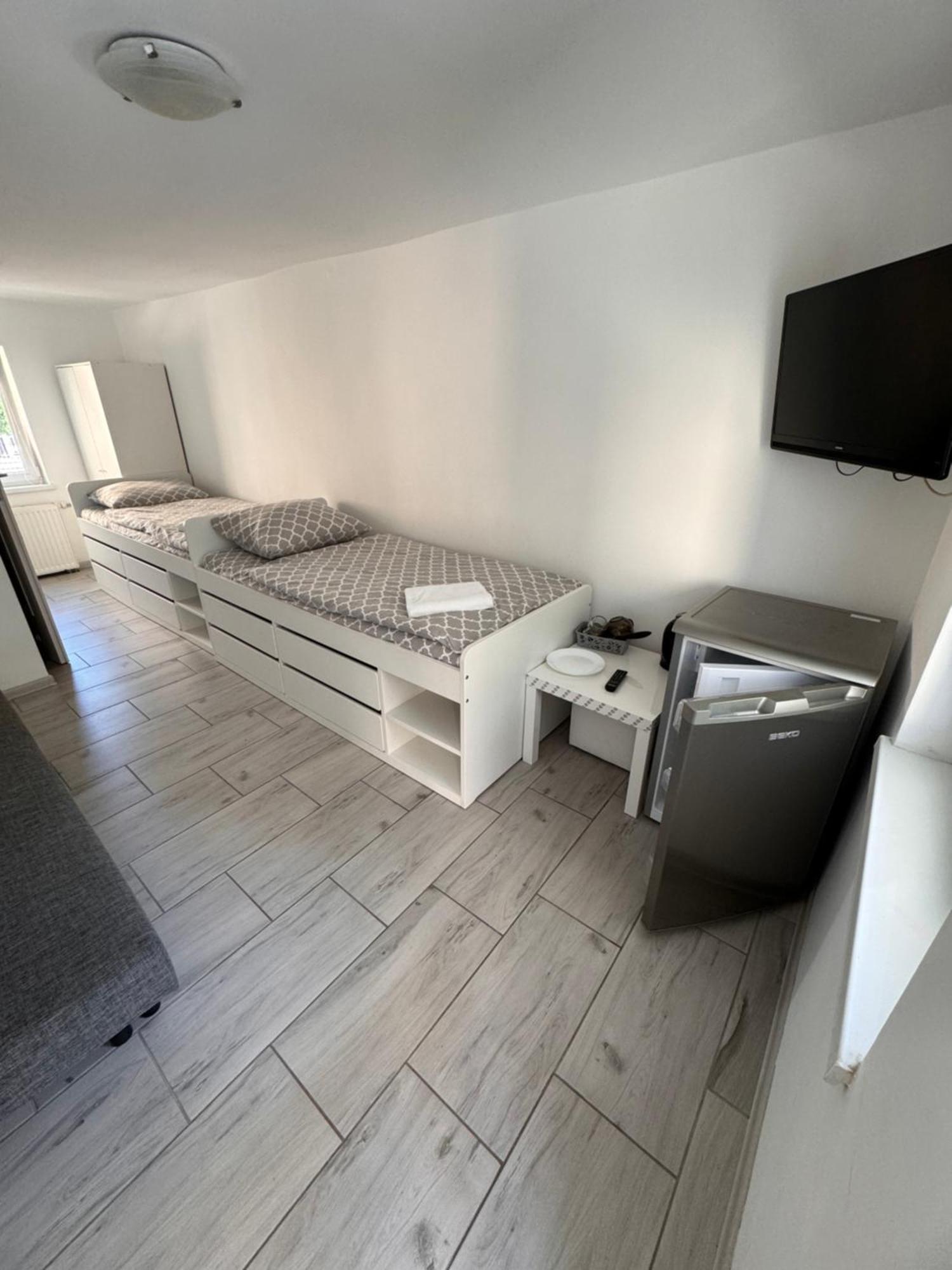 Homestay Surowe Wnetrze